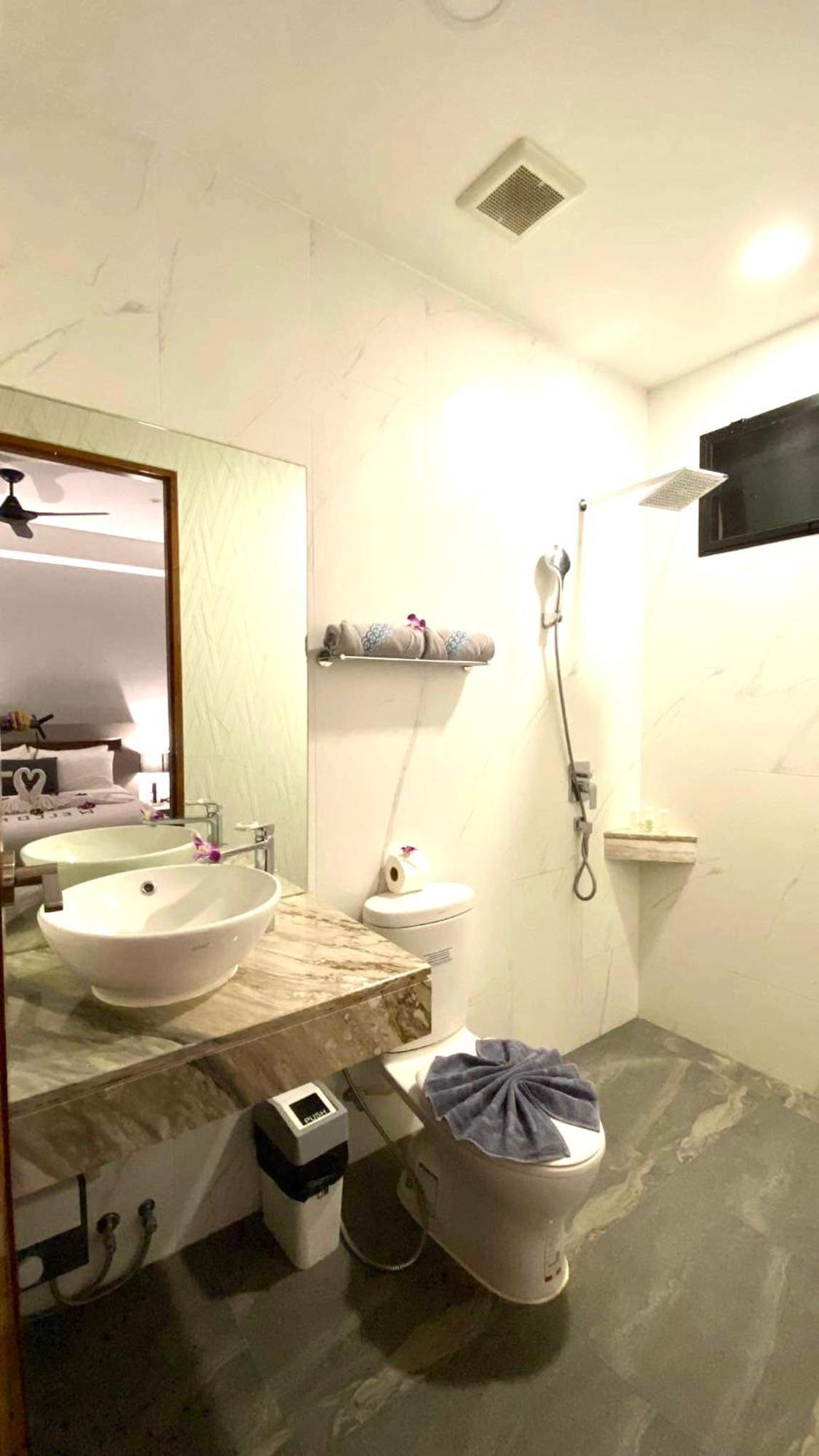 Twin Villas Seaview Kata Экстерьер фото